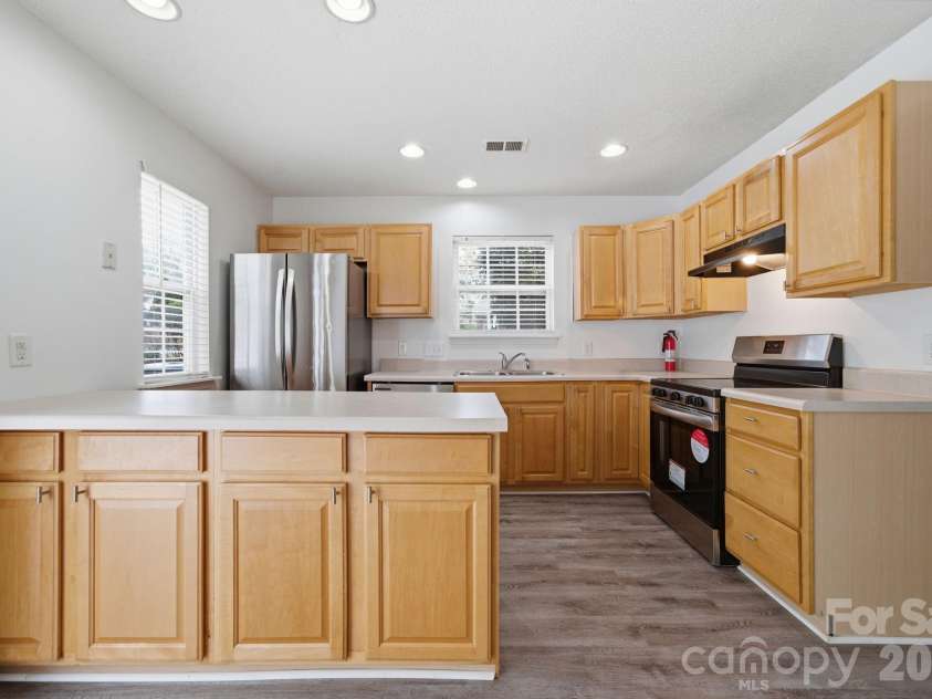 2906 Caldwell Ridge Parkway, Charlotte, NC 28213.  MLS# CAR4360466, YatesRealty ID 12595. 