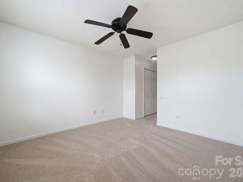 2906 Caldwell Ridge Parkway, Charlotte, NC 28213.  MLS# CAR4360466, YatesRealty ID 12595. 