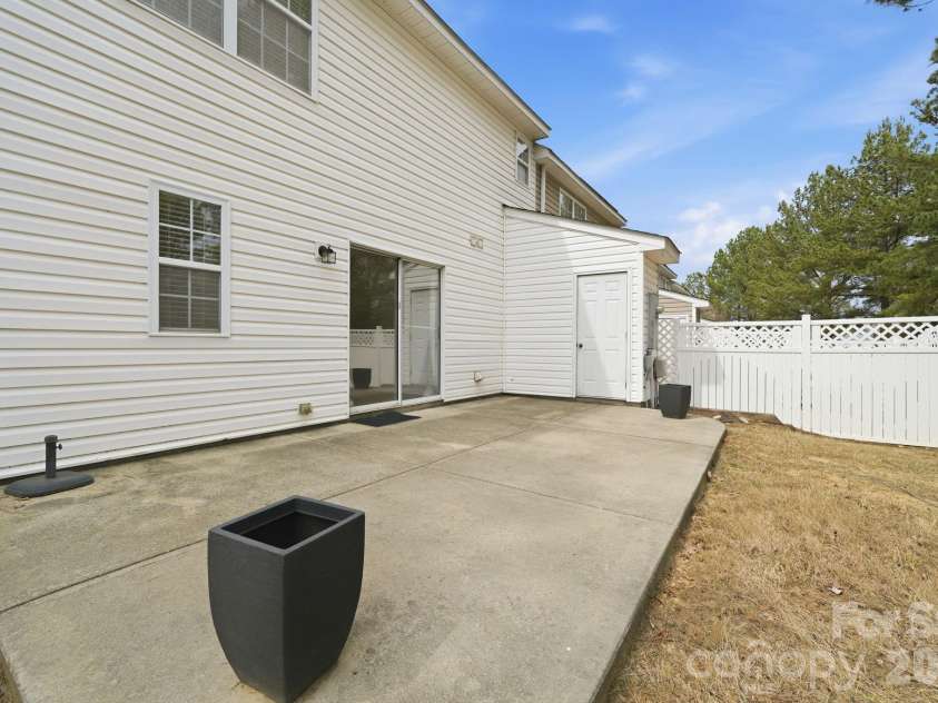 2906 Caldwell Ridge Parkway, Charlotte, NC 28213.  MLS# CAR4360466, YatesRealty ID 12595. 