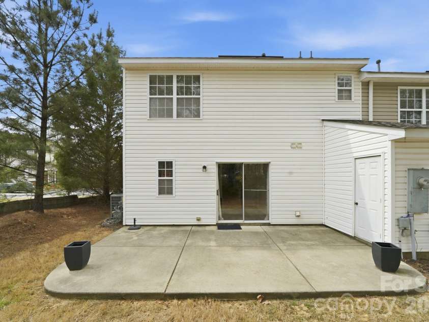 2906 Caldwell Ridge Parkway, Charlotte, NC 28213.  MLS# CAR4360466, YatesRealty ID 12595. 