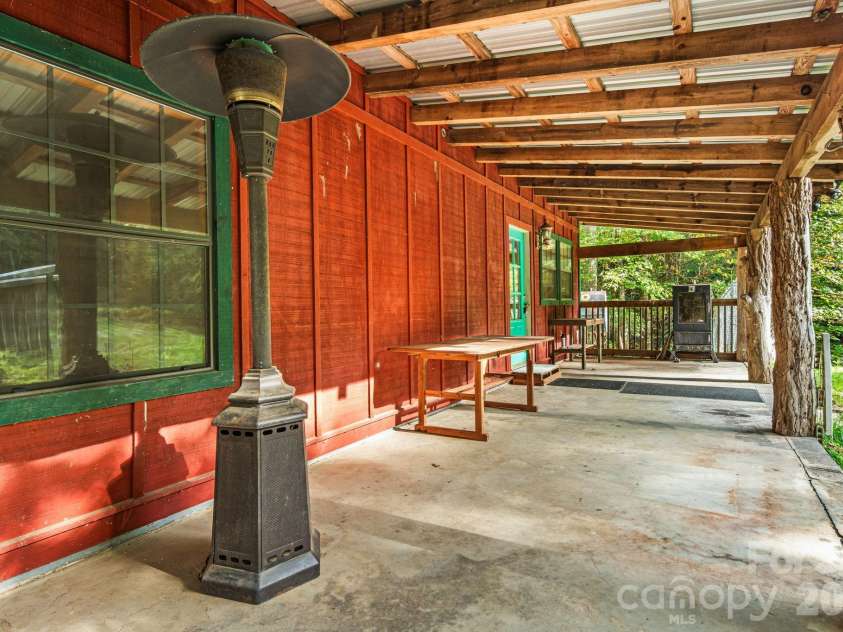 206 Willow Lane, Rosman, NC 28772.  MLS# CAR4290830, YatesRealty ID 12596. Covered Front Porch