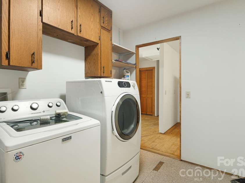 206 Willow Lane, Rosman, NC 28772.  MLS# CAR4290830, YatesRealty ID 12596. Laundry Room