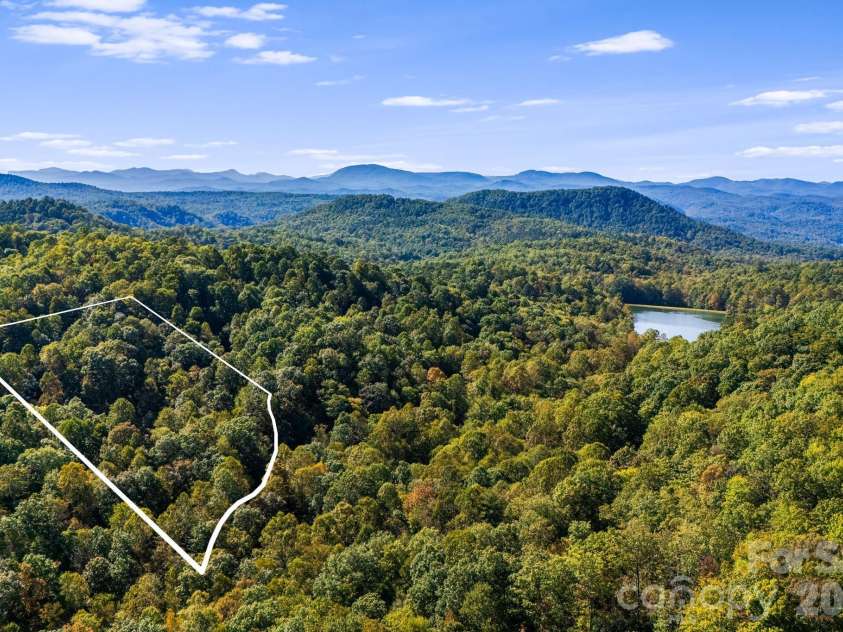 206 Willow Lane, Rosman, NC 28772.  MLS# CAR4290830, YatesRealty ID 12596. Overview - boundaries are approximate and not a survey