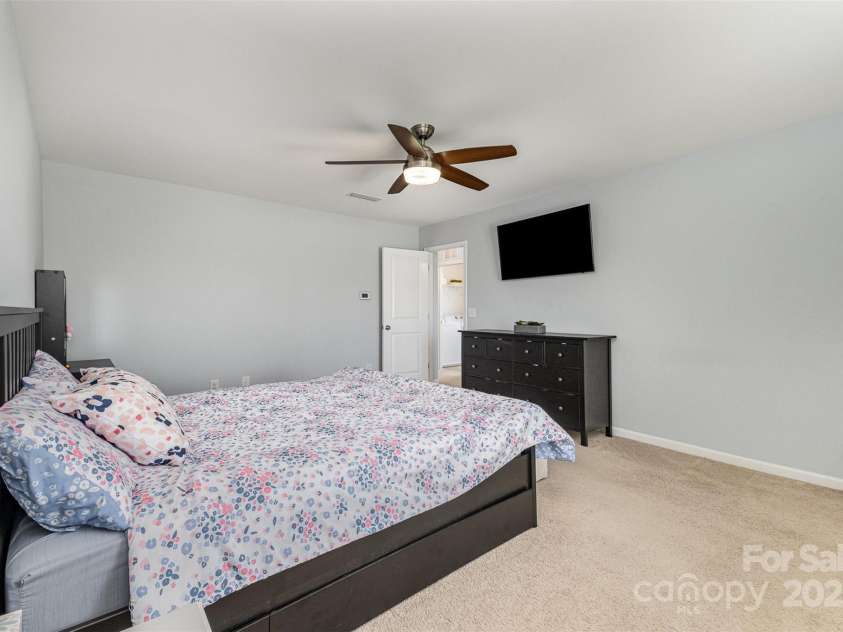 2220 Atwell Glen Lane, Pineville, NC 28134.  MLS# CAR4244833, YatesRealty ID 12596. 