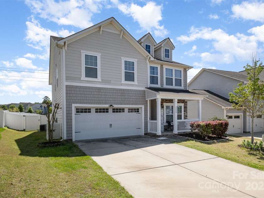 2220 Atwell Glen Lane, Pineville, NC 28134.  MLS# CAR4244833, YatesRealty ID 12596. 