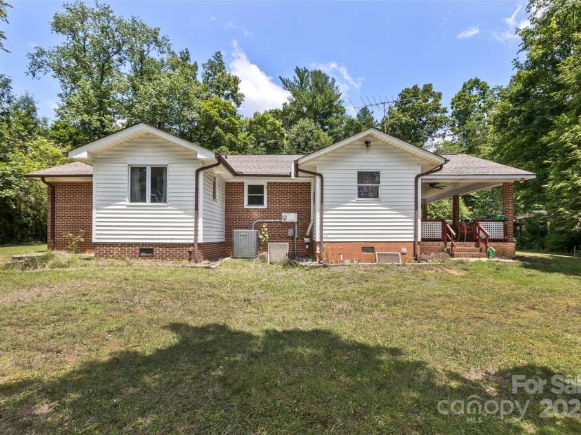 117 White Pine Lane, Morganton, NC 28655.  MLS# CAR4246633, YatesRealty ID 12597. Back yard facing toward the rear of the house.