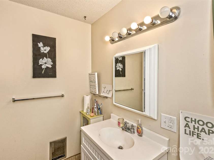 117 White Pine Lane, Morganton, NC 28655.  MLS# CAR4246633, YatesRealty ID 12597. Convenient to bedrooms and living room.
