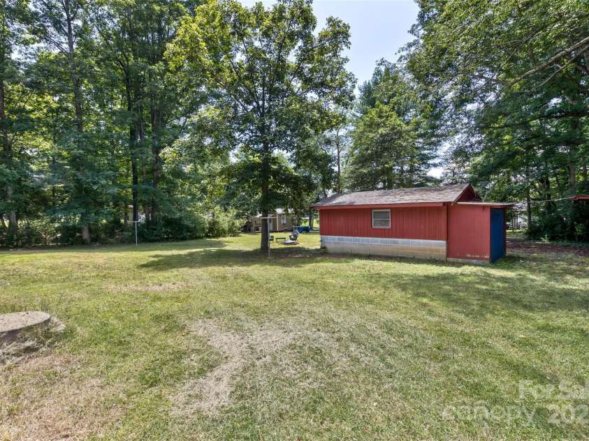 117 White Pine Lane, Morganton, NC 28655.  MLS# CAR4246633, YatesRealty ID 12597. Easy maintenance.