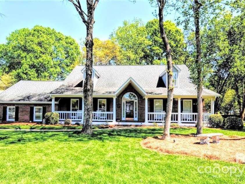 5344 Saddlewood Lane, Mint Hill, NC 28227.  MLS# CAR4240886, YatesRealty ID 12598. 