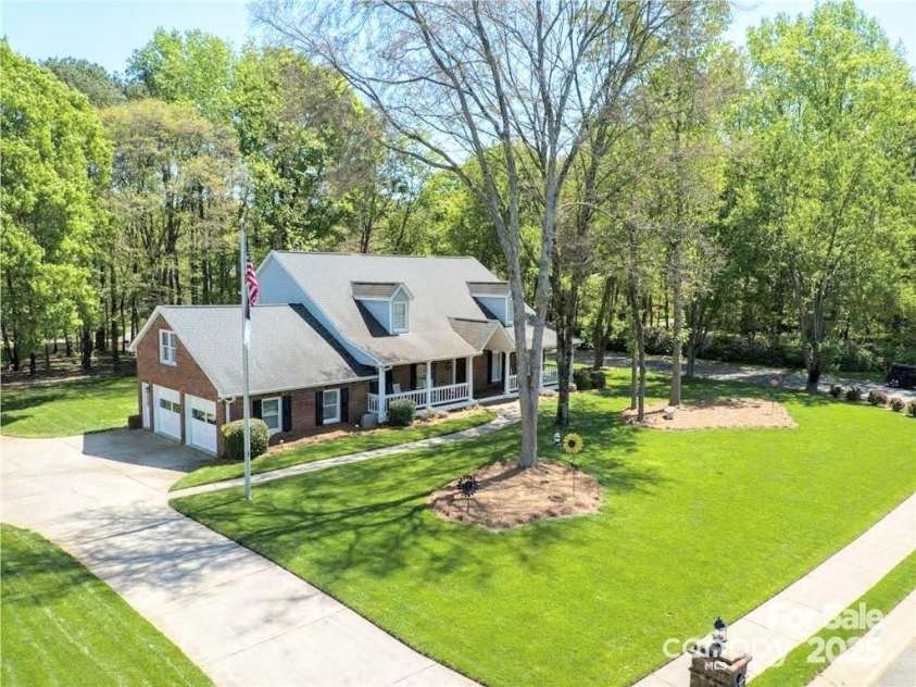 5344 Saddlewood Lane, Mint Hill, NC 28227.  MLS# CAR4240886, YatesRealty ID 12598. 