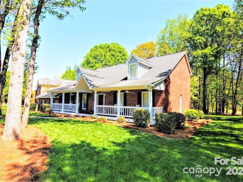 5344 Saddlewood Lane, Mint Hill, NC 28227.  MLS# CAR4240886, YatesRealty ID 12598. 