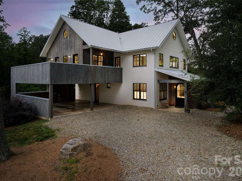 7 Bee Balm Way, Asheville, NC 28804.  MLS# CAR4290500, YatesRealty ID 12598. 