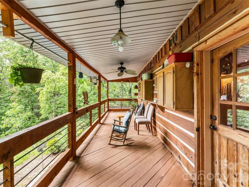 653 Lakeview Drive, Marion, NC 28752.  MLS# CAR4290647, YatesRealty ID 12599. 