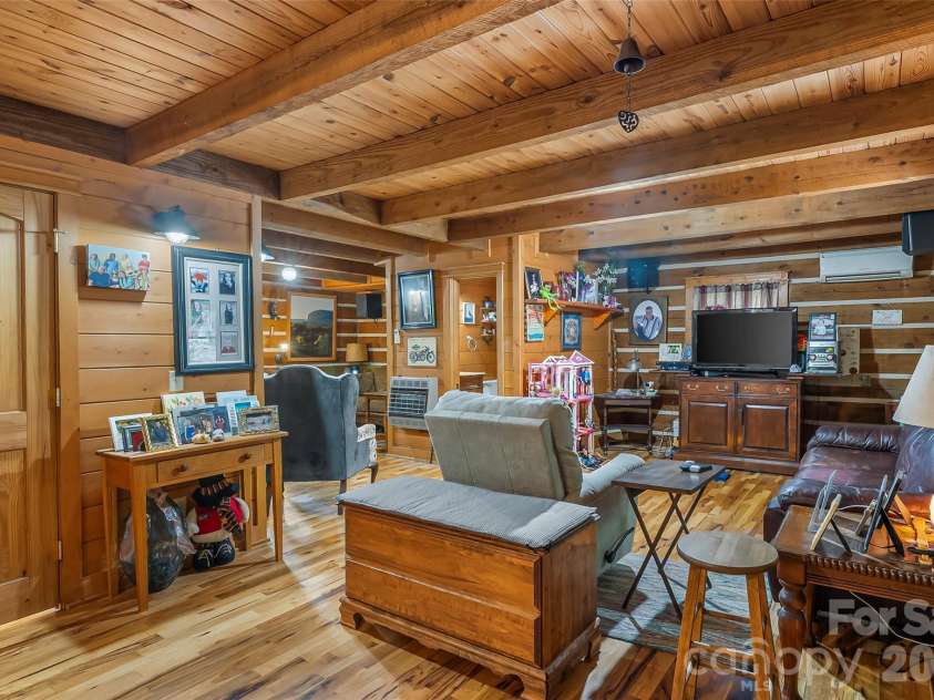 653 Lakeview Drive, Marion, NC 28752.  MLS# CAR4290647, YatesRealty ID 12599. 