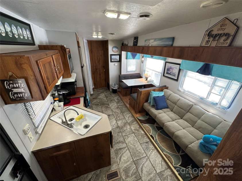 104 Robin Lane, New London, NC 28127.  MLS# CAR4284613, YatesRealty ID 126. 