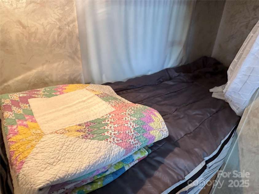 104 Robin Lane, New London, NC 28127.  MLS# CAR4284613, YatesRealty ID 126. 