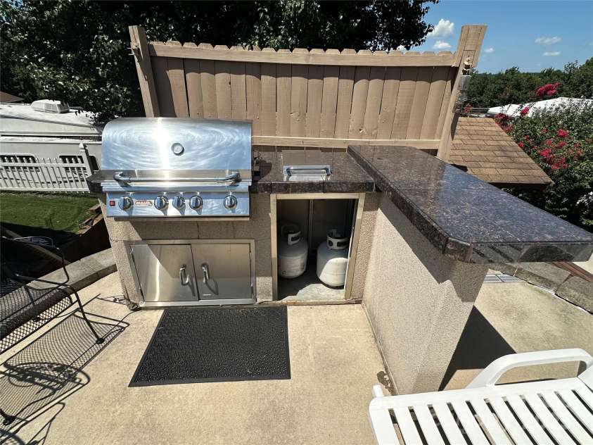 104 Robin Lane, New London, NC 28127.  MLS# CAR4284613, YatesRealty ID 126. 