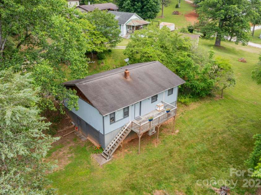 57 Gribble Road, Franklin, NC 28734.  MLS# CAR4253647, YatesRealty ID 126. 