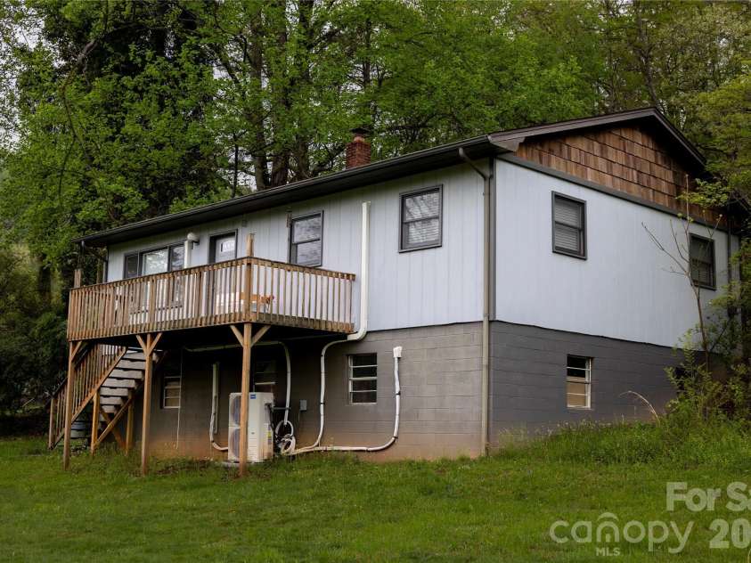 57 Gribble Road, Franklin, NC 28734.  MLS# CAR4377789, YatesRealty ID 126. 