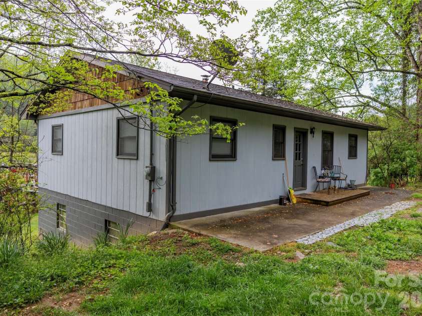57 Gribble Road, Franklin, NC 28734.  MLS# CAR4377789, YatesRealty ID 126. 