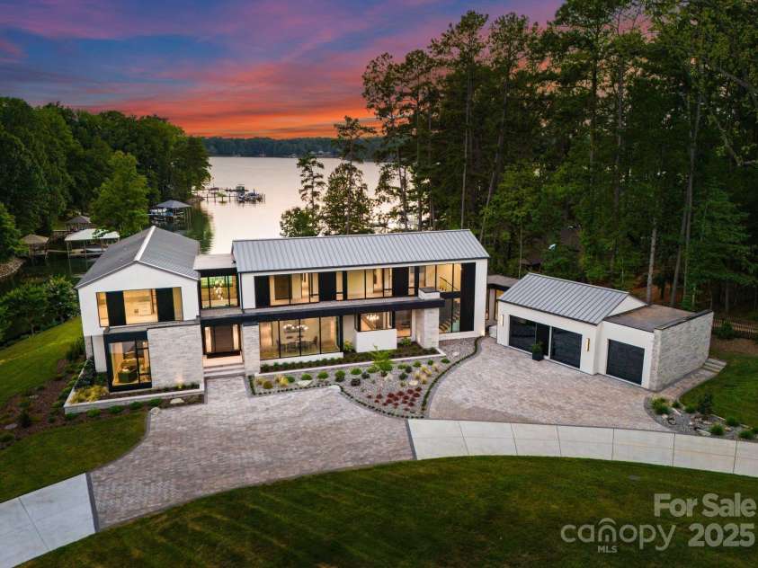 2536 Brawley School Road, Mooresville, NC 28117.  MLS# CAR4276909, YatesRealty ID 1260. 
