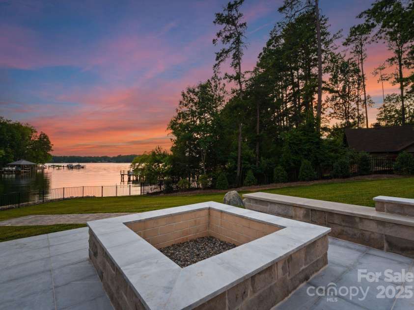 2536 Brawley School Road, Mooresville, NC 28117.  MLS# CAR4276909, YatesRealty ID 1260. 