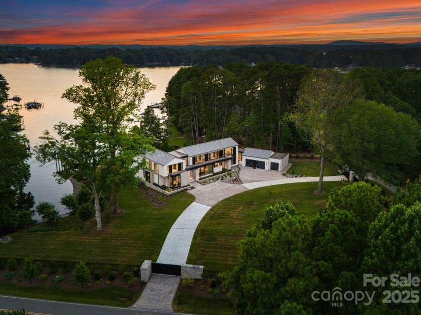 2536 Brawley School Road, Mooresville, NC 28117.  MLS# CAR4276909, YatesRealty ID 1260. 