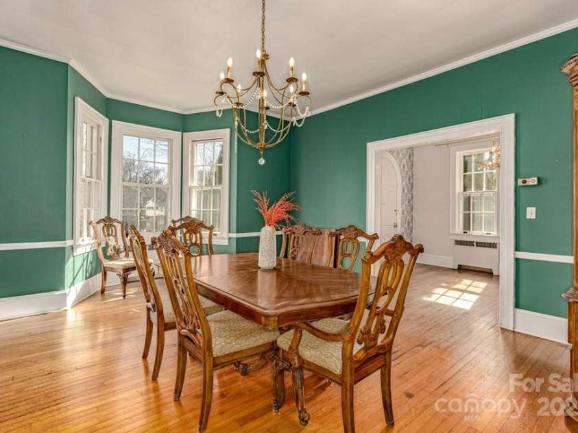 300 Morgan Street, Marion, NC 28752.  MLS# CAR4306863, YatesRealty ID 1260. 