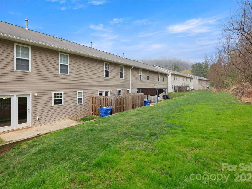 134 Alpine Ridge Drive, Asheville, NC 28803.  MLS# CAR4244493, YatesRealty ID 12600. Access to Green Space!