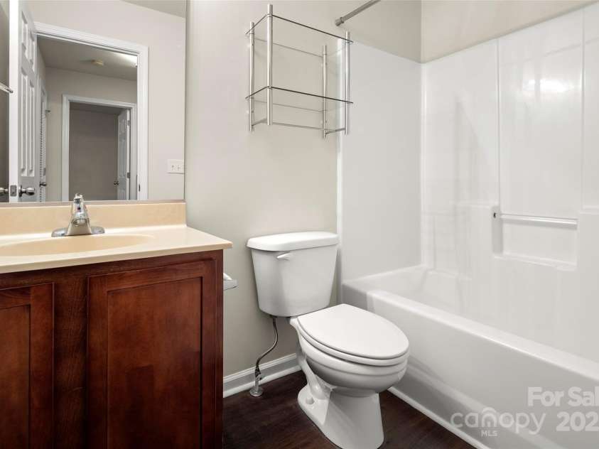134 Alpine Ridge Drive, Asheville, NC 28803.  MLS# CAR4244493, YatesRealty ID 12600. Guest Bathroom