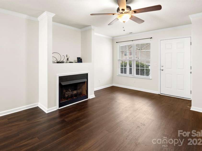 134 Alpine Ridge Drive, Asheville, NC 28803.  MLS# CAR4244493, YatesRealty ID 12600. Spacious Light-Filled Floor Plan