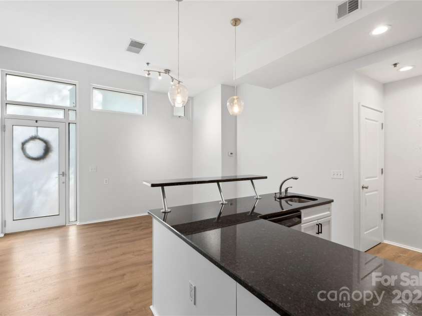 2076 Euclid Avenue, Charlotte, NC 28203.  MLS# CAR4329010, YatesRealty ID 12601. 