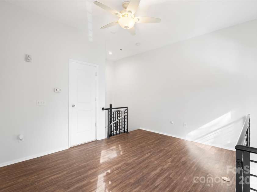 2076 Euclid Avenue, Charlotte, NC 28203.  MLS# CAR4329010, YatesRealty ID 12601. 