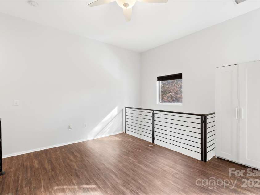 2076 Euclid Avenue, Charlotte, NC 28203.  MLS# CAR4329010, YatesRealty ID 12601. 
