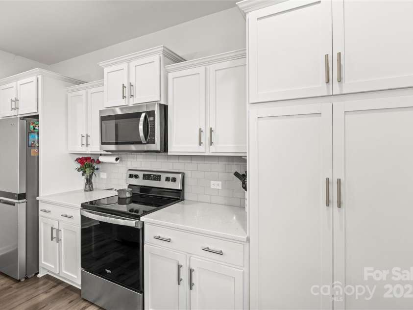 144 Mooring Drive, Statesville, NC 28677.  MLS# CAR4211549, YatesRealty ID 12602. 