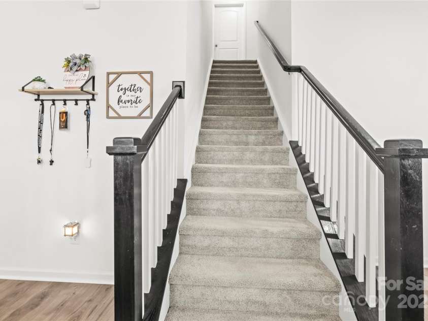 144 Mooring Drive, Statesville, NC 28677.  MLS# CAR4211549, YatesRealty ID 12602. 