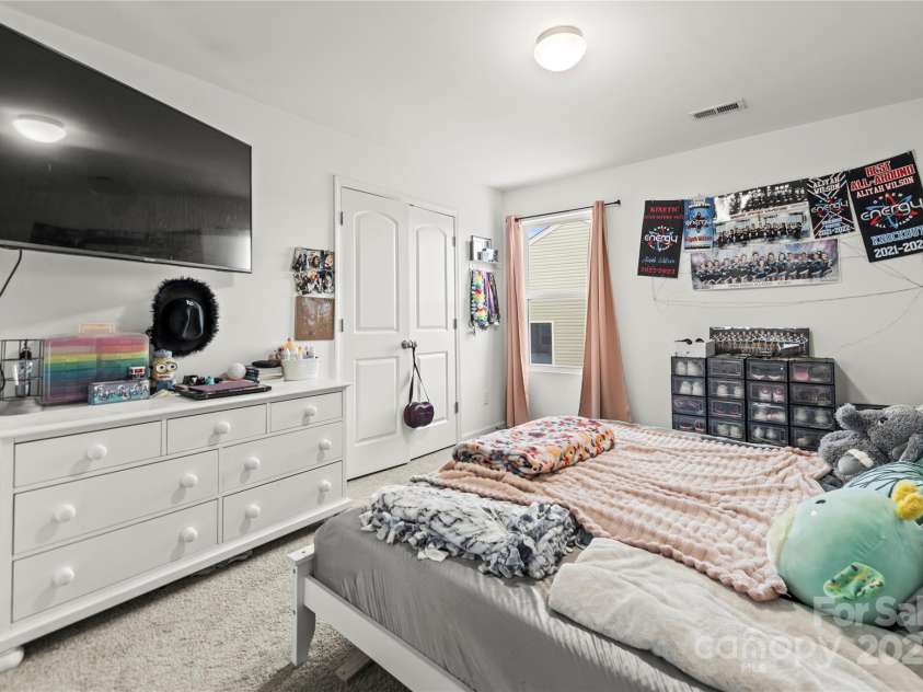 144 Mooring Drive, Statesville, NC 28677.  MLS# CAR4211549, YatesRealty ID 12602. 