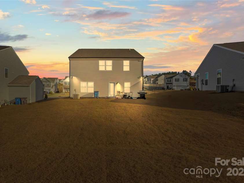 144 Mooring Drive, Statesville, NC 28677.  MLS# CAR4211549, YatesRealty ID 12602. 