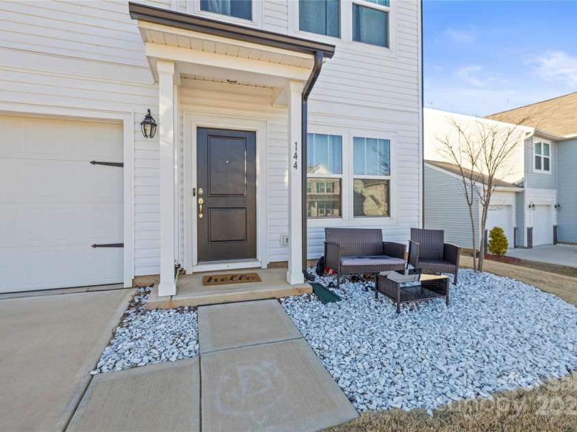 144 Mooring Drive, Statesville, NC 28677.  MLS# CAR4211549, YatesRealty ID 12602. 