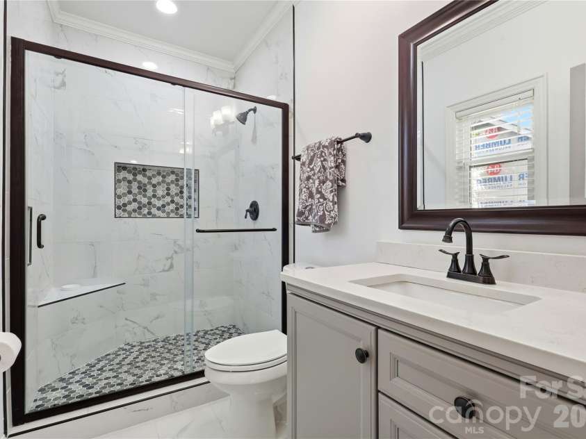 2224 Weyland Avenue, Charlotte, NC 28208.  MLS# CAR4346136, YatesRealty ID 12603. 