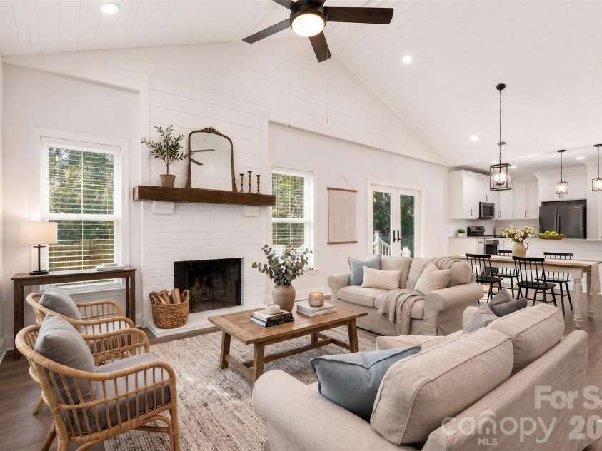 2224 Weyland Avenue, Charlotte, NC 28208.  MLS# CAR4346136, YatesRealty ID 12603. AI Staging