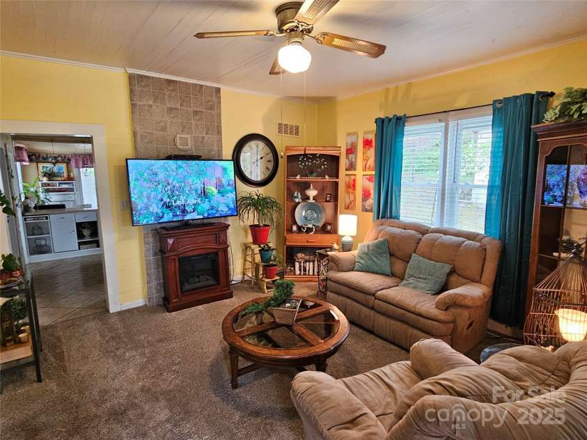 413 Morganton Street, Valdese, NC 28690.  MLS# CAR4241886, YatesRealty ID 12603. 