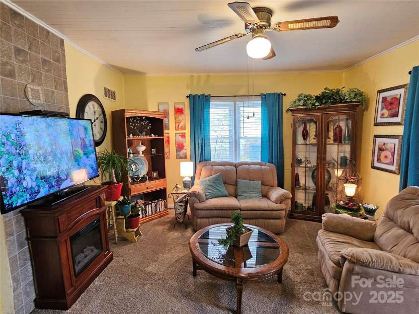 413 Morganton Street, Valdese, NC 28690.  MLS# CAR4241886, YatesRealty ID 12603. 