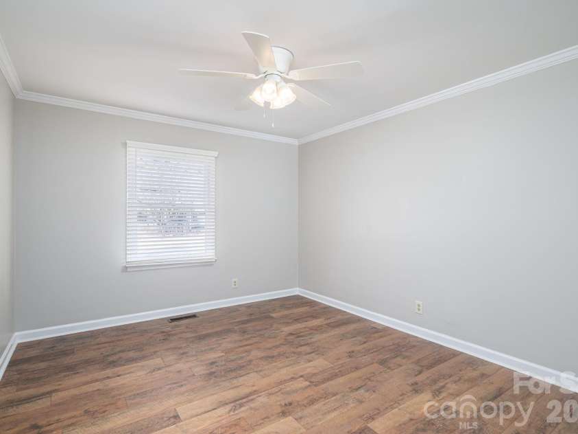 2596 Prince Drive, Lincolnton, NC 28092.  MLS# CAR4344636, YatesRealty ID 12604. 
