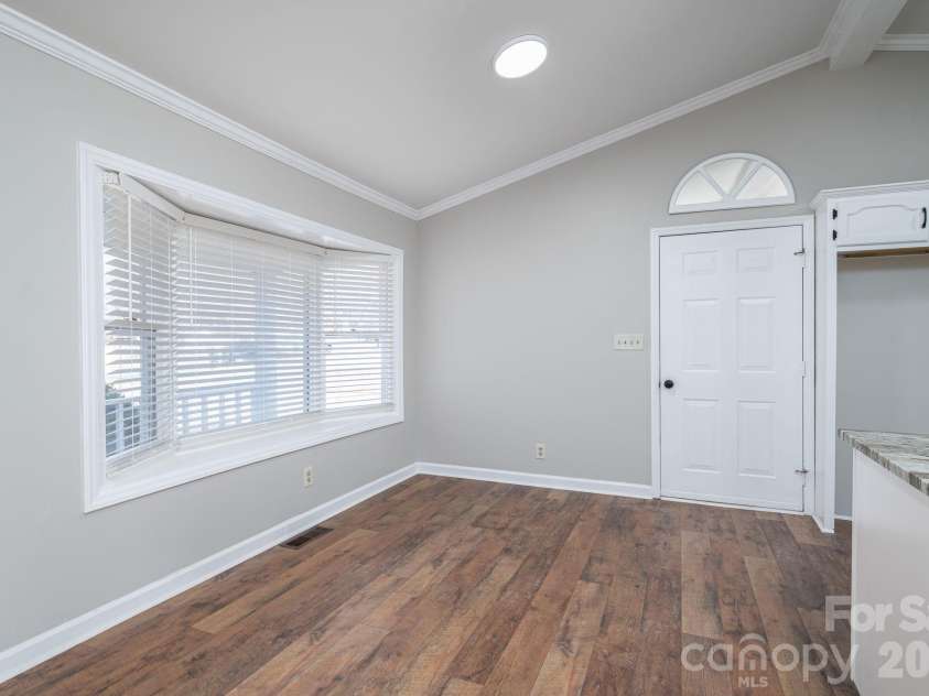 2596 Prince Drive, Lincolnton, NC 28092.  MLS# CAR4344636, YatesRealty ID 12604. DINING AREA