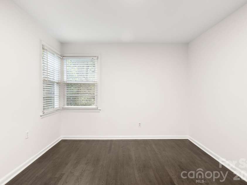 212 Wakefield Drive, Charlotte, NC 28209.  MLS# CAR4406232, YatesRealty ID 12605. Bedroom 1