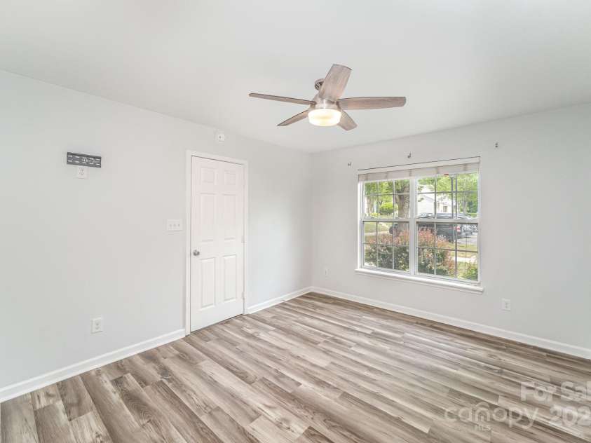 7718 Petrea Lane, Charlotte, NC 28227.  MLS# CAR4252292, YatesRealty ID 12605. 