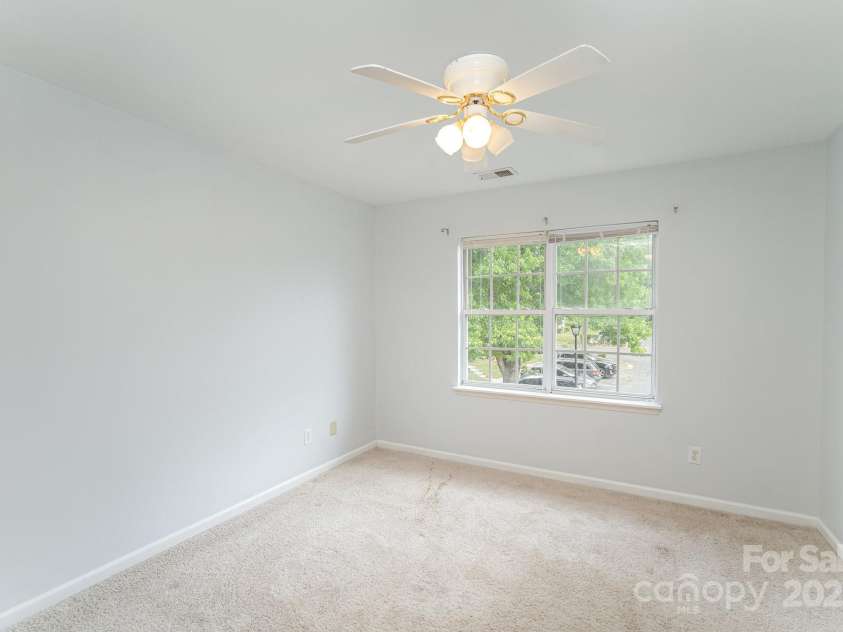 7718 Petrea Lane, Charlotte, NC 28227.  MLS# CAR4252292, YatesRealty ID 12605. 