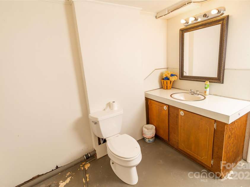 1352 Cherokee Street, Blacksburg, SC 29702.  MLS# CAR4257799, YatesRealty ID 12606. 