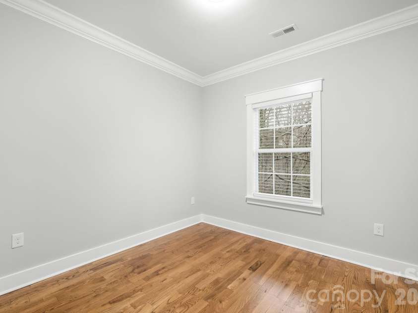 2302 Jordi Way, Charlotte, NC 28213.  MLS# CAR4351833, YatesRealty ID 12606. 